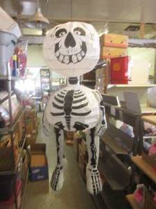 (EW2) 4 Foot Hanging HalloweenSkele...