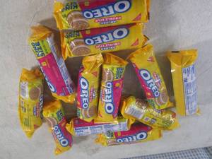 (B-3) 12 King Size Packs of Golden ...