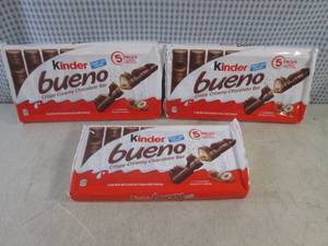 (B-2) 3 Packs of Kinder Bueno Candy...