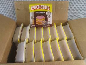 (FRZ) 16 Frozen Lunchables Ham & Ch...