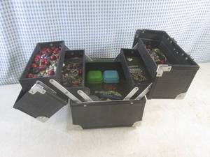 (CS) Make Up Case with Misc Craft I...