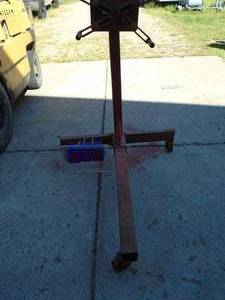 Sun International heavy duty engine stand. Good used condition. As shown.