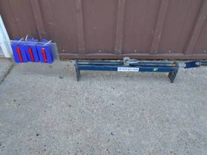 Engine positioner with no chains. Good used condition. As shown.