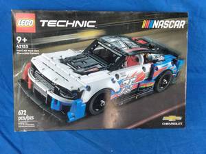 LEGO Technic NASCAR Next Gen Chevrolet Camaro ZL1 Set 42153, New