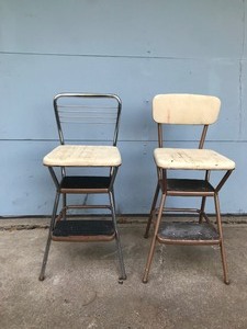 lot 153 image: 2 - Metal Stools  Step Ladders - Seat Flips up
