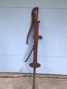 lot 154 image: Vintage Cast Iron water Hand Pump