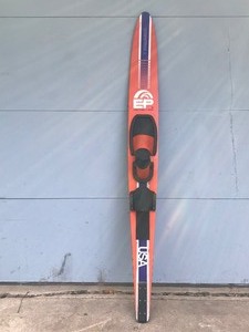 lot 176 image: EP Competition 1 Honeycomb Slalom Water Ski 66 Hart USA