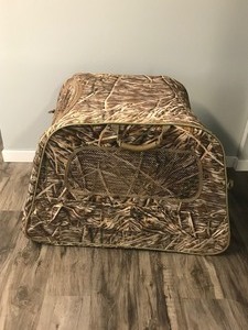 lot 206 image: Mossy Oak Portable Pet Lodge for Hunting