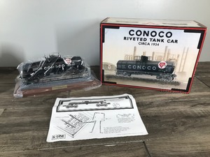 lot 248 image: 1994 Collector Series #9 Conoco - Conoco Riveted Tank Car Circa 1934