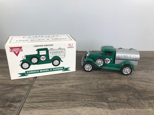 lot 251 image: Liberty Classics 1929 Model A Tanker Conoco Continental Oil Company - 125 scale die cast coin bank - #2142