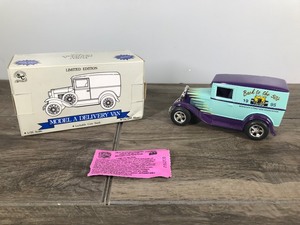 lot 259 image: 1995 Spec Cast Ford Model A Delivery Van - Back to the 50s Minnesota street Rod association - 125 scale die cast coin bank - #5132