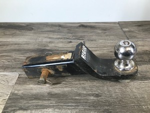 lot 279 image: Rigid Hitch with 2 Ball