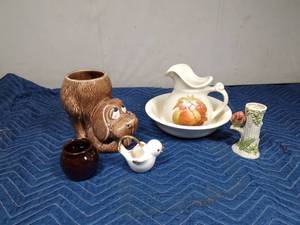 lot 80 image: McCoy cookie jar, 1980 Odagiri vase, USA pot, Valona Star bird creamer, pitcher and bowl set