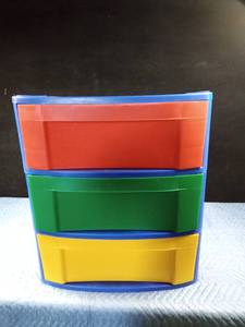 lot 75 image: 3 drawer organizer