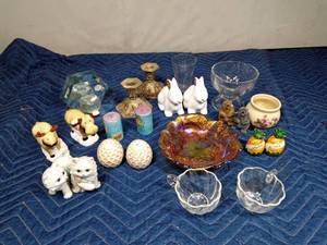 lot 76 image: Salt & pepper shakers, William Rogers candle holders #2358, Carnival dish, nic nacs, and more
