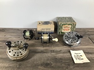 lot 389 image: Lot of Collectible Fishing Reels