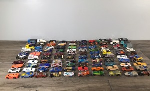 lot 458 image: Lot of Matchbox  Hot Wheels Die Cast Cars & More