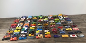 lot 551 image: Lot of Matchbox  Hotwheels Die Cast Cars & More