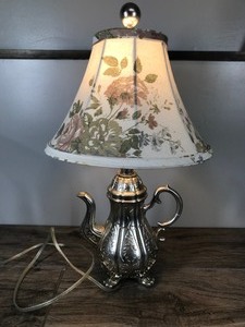 lot 569 image: Lamp shaped like a tea pot