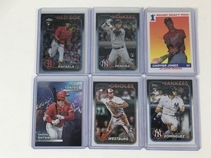 lot 646 image: Lot of 6 Baseball Cards all in Top Loaders - Shohei Ohtani - Chipper Jones rookie and More