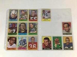 lot 660 image: 10 - NFL 1967 & 4 - Topps 1961 Football Cards