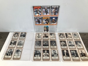 lot 663 image: Lot of 31 Football Cards