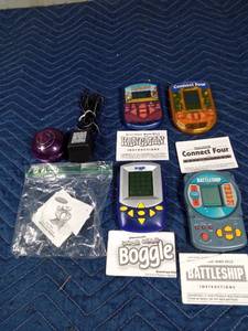 lot 523 image: 5 Hand held electronic games