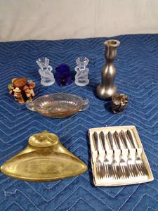 lot 472 image: EPNS Shefield England relish dish, Brass pipe rest, Carnival glass dish, and more