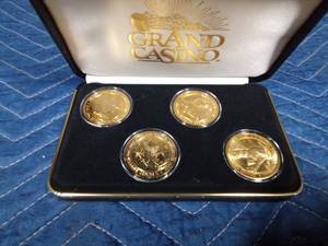 lot 466 image: 1995-1996 Wildlife Series II casino coin set