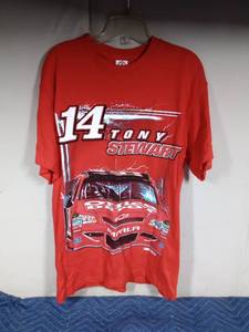 lot 133 image: Nascar Tony Stewart T-shirt
