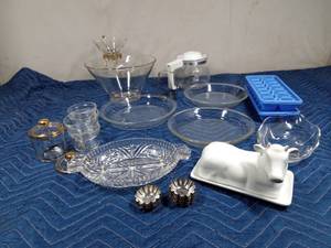lot 109 image: Cow butter dish, 3 pie pans, 2 glass relish trays, sherbert cups, chip and dip set and more