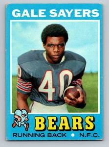 lot 74 image: Gale Sayers 1971 Topps #150 Vintage Football Card