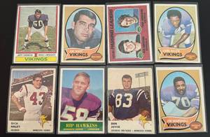 lot 69A image: Minnesota Vikings 8 Card 1960s-70s Vintage Football Lot