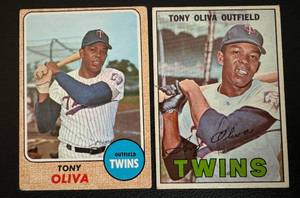 lot 73A image: Tony Oliva 1967 and 1968 Topps 2 Card Vintage Minnesota Twins Baseball Lot
