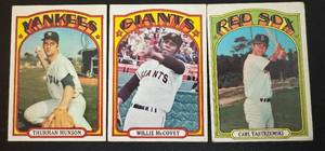 lot 81A image: Carl Yastrzemski, Willie McCovey, Thurman Munson 3 Card 1972 Topps Vintage Baseball Lot