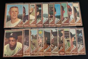 lot 84A image: 1962 Topps 20 Card Vintage Baseball Lot