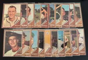 lot 88A image: 1962 Topps 20 Card Vintage Baseball Lot