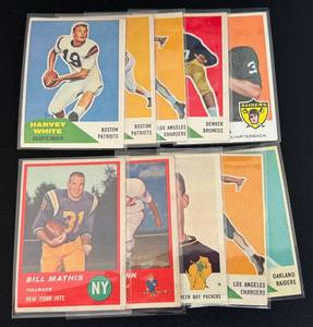 lot 89A image: 1960s Fleer Football 10 Card Vintage Lot