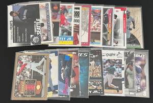 lot 103A image: Ken Griffey Jr. 19 Card Baseball Lot