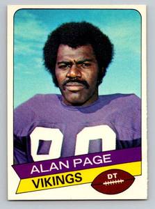 lot 30C image: Alan Page 1977 Topps Holsum Bread #18 Vintage Minnesota Vikinga Football Card
