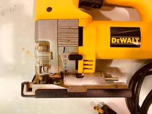 lot 26 image: DEWALT Jig Saw