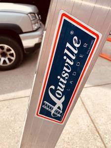 lot 49 image: 10 foot LOUISVILLE Ladder