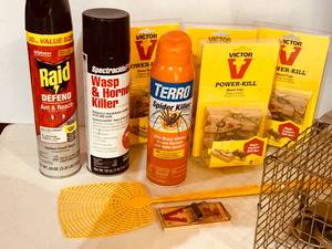 lot 64 image: Pest Control Items