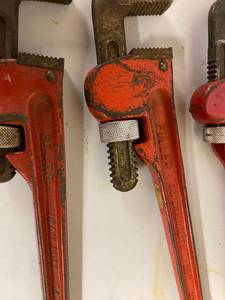 lot 41 image: Pipe Wrenches