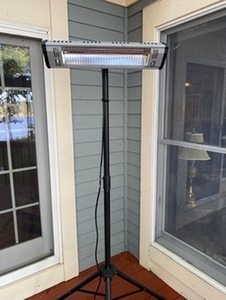lot 108 image: Electric Patio Heater