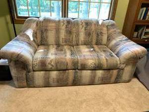lot 166 image: Upholstered colorful sofa