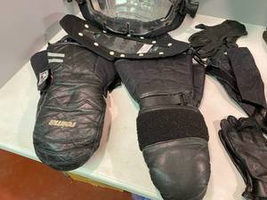 lot 170 image: Motorcycle Riding Equipment