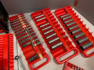 lot 185 image: Assorted Sockets