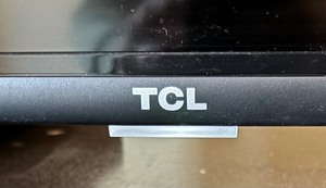 lot 56 image: 31 TLC Roku TV