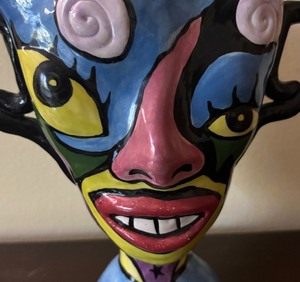 lot 101A image: Fantastic Face Vase